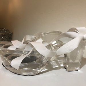 Marilyn Monroe Style Acrylic Lucite Resin Heels